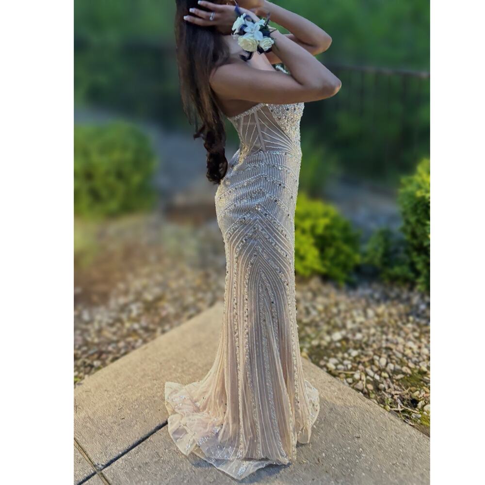 Ladivine Strapless Fitted Beaded Gown in Champagne CD0216 - Women's Size 4 - Picture 2 of 10